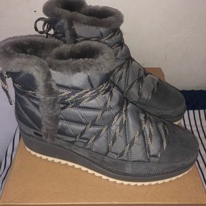 Women’s ugg boot